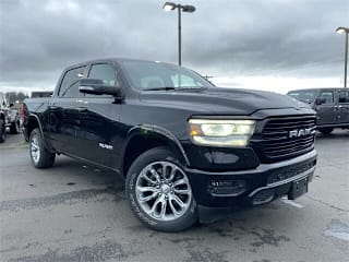 2020 Ram Pickup 1500 Laramie 1C6SRFJT1LN312420 2020 Ram Pickup 1500 Laramie