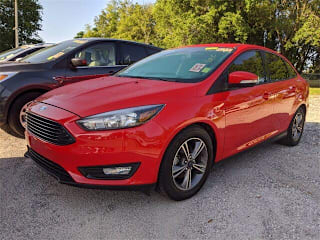 2017 Ford Focus SE 1FADP3FE3HL294396 2017 Ford Focus SE