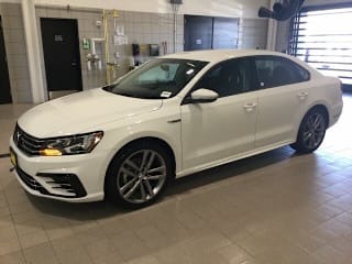 2018 Volkswagen Passat 2.0T R-Line 1VWAA7A33JC039651 2018 Volkswagen Passat 2.0T R-Line