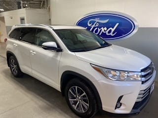 2018 Toyota Highlander XLE 5TDJZRFH1JS800705 2018 Toyota Highlander XLE