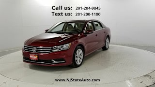 2018 Volkswagen Passat 2.0T SE 1VWBA7A33JC038472 2018 Volkswagen Passat 2.0T SE