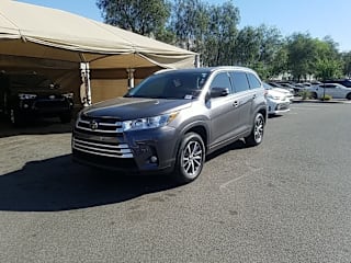 2018 Toyota Highlander XLE 5TDKZRFHXJS548277 2018 Toyota Highlander XLE