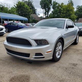 2014 Ford Mustang V6 1ZVBP8AM9E5276771 2014 Ford Mustang V6