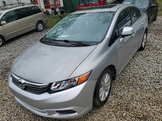 2012 Honda Civic 2HGFB2F82CH330334 2012 Honda Civic
