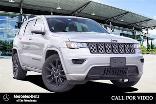 2018 Jeep Grand Cherokee Altitude 1C4RJEAGXJC394698 2018 Jeep Grand Cherokee Altitude