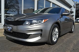 2016 Kia Optima LX 5XXGT4L39GG026804 2016 Kia Optima LX