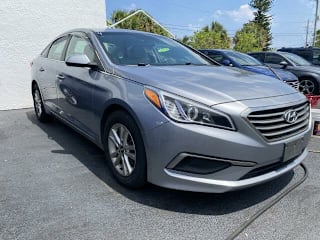2016 Hyundai Sonata SE 5NPE24AF1GH358411 2016 Hyundai Sonata SE