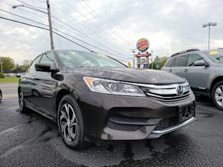 2017 Honda Accord LX 1HGCR2F30HA226109 2017 Honda Accord LX