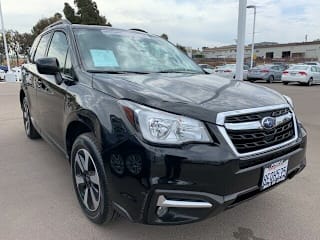 2018 Subaru Forester 2.5i Premium JF2SJAGC5JH571452 2018 Subaru Forester 2.5i Premium