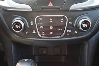 2018 Chevrolet Equinox LT 3GNAXJEV0JL379474 2018 Chevrolet Equinox LT
