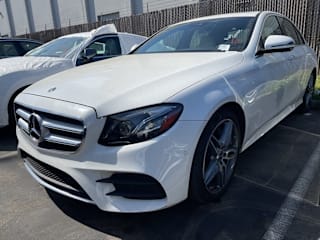 2019 Mercedes-Benz E-Class E 300 WDDZF4JB7KA679877 2019 Mercedes-Benz E-Class E 300