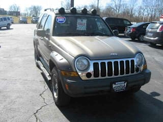2005 Jeep Liberty 1J4GL38K35W500911 2005 Jeep Liberty