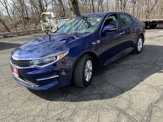 2018 Kia Optima LX 5XXGT4L38JG200160 2018 Kia Optima LX