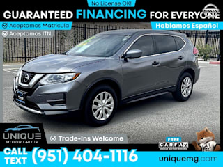 2017 Nissan Rogue S KNMAT2MT9HP585577 2017 Nissan Rogue S