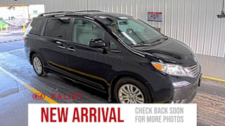 2017 Toyota Sienna XLE 8-Passenger 5TDYZ3DC1HS884344 2017 Toyota Sienna XLE 8-Passenger