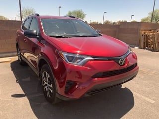 2018 Toyota RAV4 LE JTMZFREVXJD124592 2018 Toyota RAV4 LE