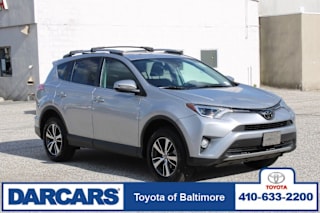 2017 Toyota RAV4 XLE 2T3RFREV7HW560751 2017 Toyota RAV4 XLE