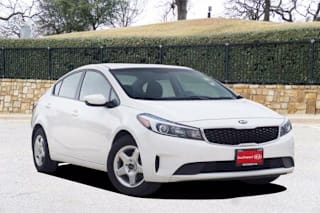 2017 Kia Forte LX 3KPFK4A71HE066275 2017 Kia Forte LX