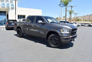 2019 Ram Pickup 1500 Laramie 1C6RREJTXKN750800 2019 Ram Pickup 1500 Laramie