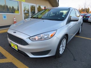 2018 Ford Focus SE 1FADP3F29JL236885 2018 Ford Focus SE