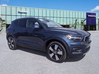 2021 Volvo XC40 T5 Momentum YV4162UK5M2425330 2021 Volvo XC40 T5 Momentum