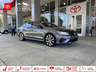 2018 Volkswagen Passat V6 GT 1VWJM7A37JC052426 2018 Volkswagen Passat V6 GT