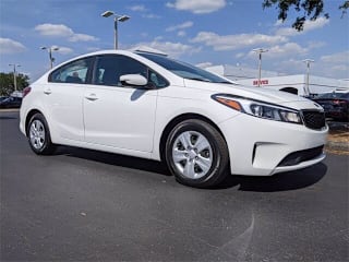 2018 Kia Forte LX 3KPFK4A71JE205715 2018 Kia Forte LX