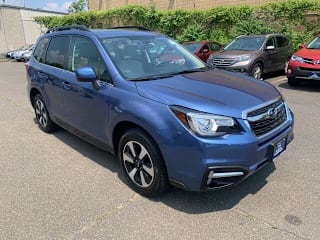 2017 Subaru Forester 2.5i Limited JF2SJARC1HH562156 2017 Subaru Forester 2.5i Limited