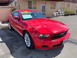 2010 Ford Mustang V6 1ZVBP8AN2A5101880 2010 Ford Mustang V6