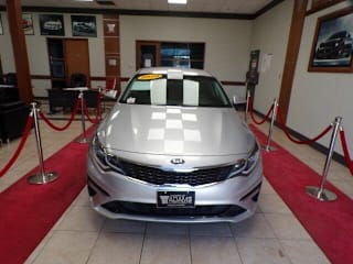 2020 Kia Optima LX 5XXGT4L32LG385244 2020 Kia Optima LX