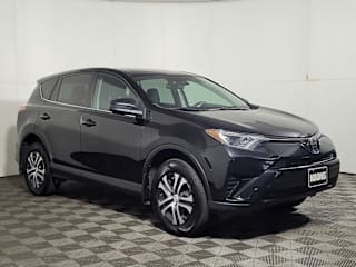 2018 Toyota RAV4 LE 2T3BFREV7JW719887 2018 Toyota RAV4 LE