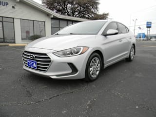 2018 Hyundai Elantra SE KMHD74LF6JU589078 2018 Hyundai Elantra SE