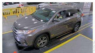 2018 Toyota Highlander LE 5TDBZRFH3JS843401 2018 Toyota Highlander LE