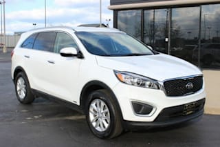 2017 Kia Sorento LX 5XYPGDA35HG260264 2017 Kia Sorento LX