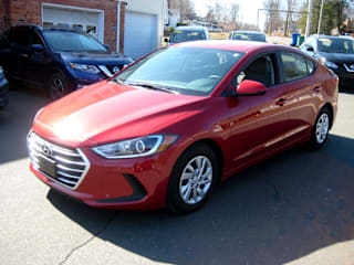 2017 Hyundai Elantra KMHD74LF8HU408475 2017 Hyundai Elantra