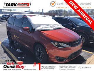2018 Chrysler Pacifica Touring L 2C4RC1BG8JR157006 2018 Chrysler Pacifica Touring L