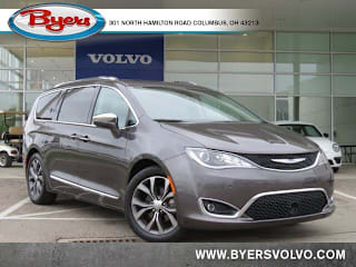 2017 Chrysler Pacifica Limited 2C4RC1GG1HR650562 2017 Chrysler Pacifica Limited