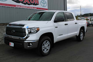 2020 Toyota Tundra SR5 5TFDY5F19LX882028 2020 Toyota Tundra SR5
