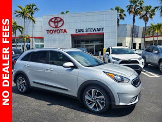 2017 Kia Niro KNDCE3LC7H5082605 2017 Kia Niro