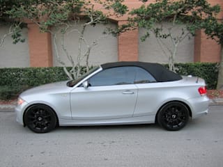 2009 BMW 1 Series 128i WBAUL73599VJ76826 2009 BMW 1 Series 128i