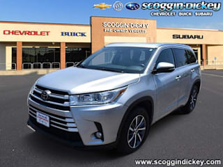 2018 Toyota Highlander XLE 5TDKZRFHXJS257004 2018 Toyota Highlander XLE