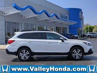 2018 Subaru Outback 3.6R Limited 4S4BSENC8J3318365 2018 Subaru Outback 3.6R Limited