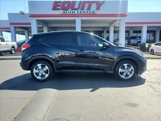 2019 Honda HR-V LX 3CZRU5H38KM710085 2019 Honda HR-V LX