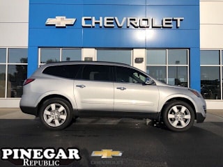 2017 Chevrolet Traverse LT 1GNKRGKD0HJ183002 2017 Chevrolet Traverse LT