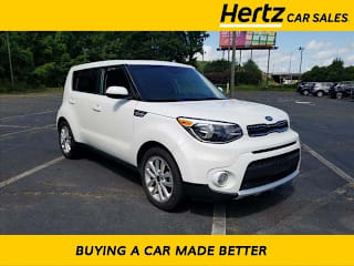 2018 Kia Soul + KNDJP3A52J7626945 2018 Kia Soul +