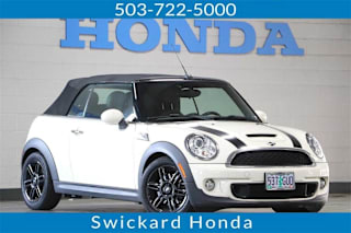2014 MINI Convertible WMWZP3C52ET298341 2014 MINI Convertible