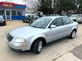 2001 Volkswagen Passat WVWPD23B21P208563 2001 Volkswagen Passat