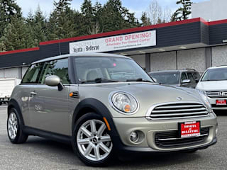 2011 MINI Cooper WMWSU3C59BT092763 2011 MINI Cooper