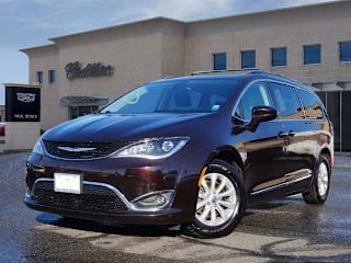 2017 Chrysler Pacifica 2C4RC1BG2HR739841 2017 Chrysler Pacifica