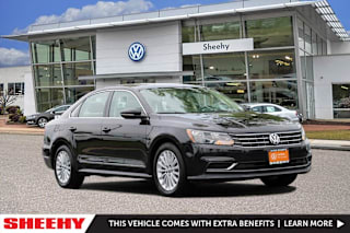 2017 Volkswagen Passat 1.8T SE 1VWBT7A33HC030313 2017 Volkswagen Passat 1.8T SE